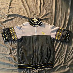 Dope Men’s Medium Puma Jacket
Black, Grey, n some yellow n orange stripes